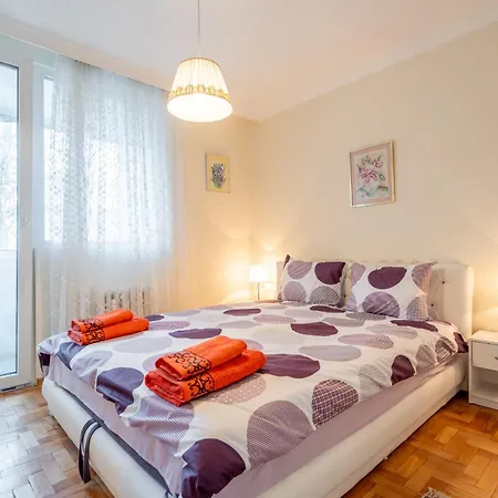Apartment The Right Choice 13