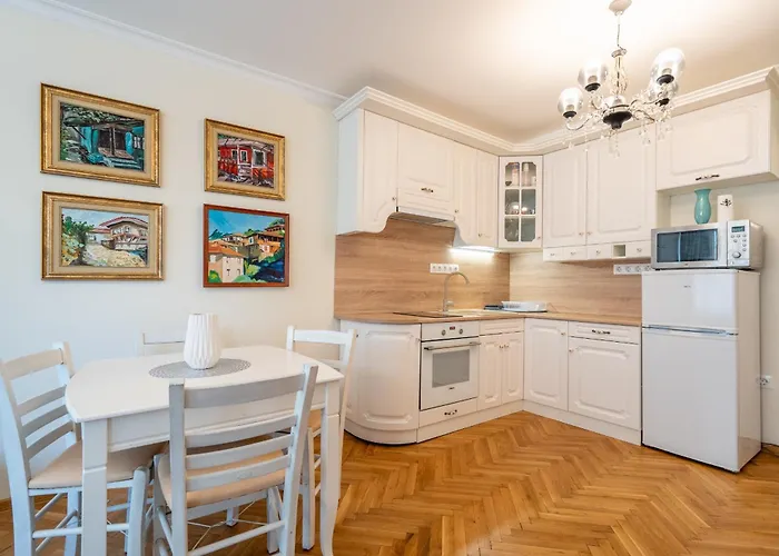 The Right Choice 13 * Σόφια